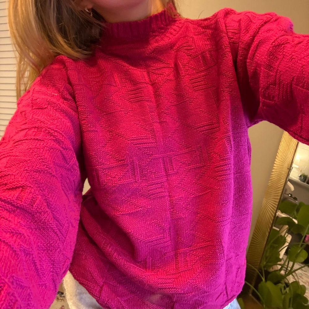 Pink Sweater - Picture 4 of 4